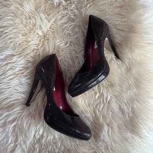 Steve Madden Purple Snake Skin Pumps